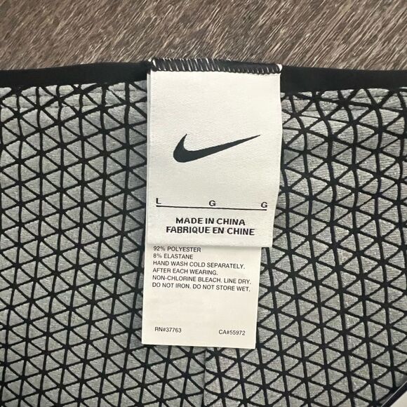 Nike Women Hydralock Fusion Cheeky Kickshort-Size Large - Picture 6 of 10